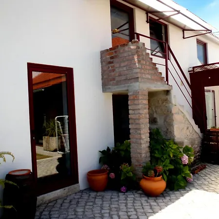 게스트하우스 Casa Adega Do Mosteiro - 3*