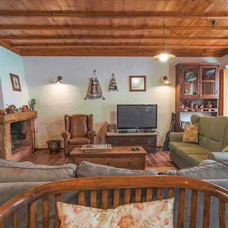 Casa Adega Do Mosteiro - Turismo Rural Guest house